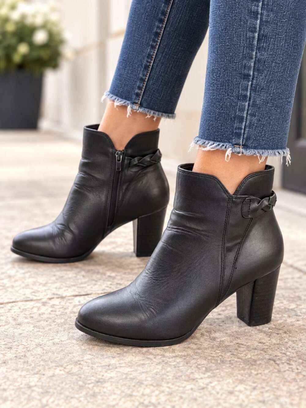 David Tate Black Leather Ankle Boots 7.5 Braided Detail Block Heel Booties